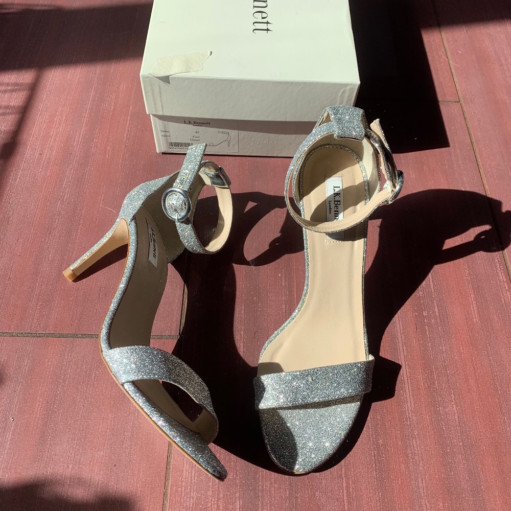 New without tags L.K. Bennett Dora sandal